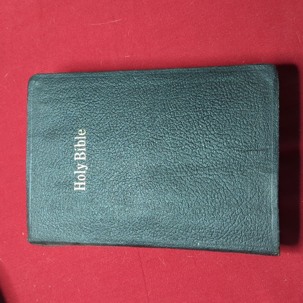 1952 holy Bible revised standard version